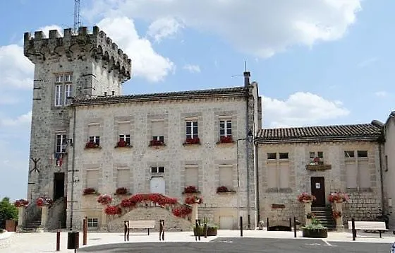 Moulin A Vent Restaure Et Classe Meuble De Tourisme Roquecor